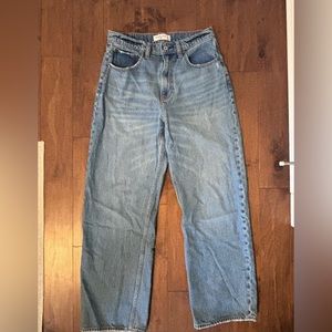 Abercrombie High Rise Loose Jeans